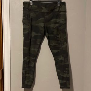 Camo Athleta Leggings (L)